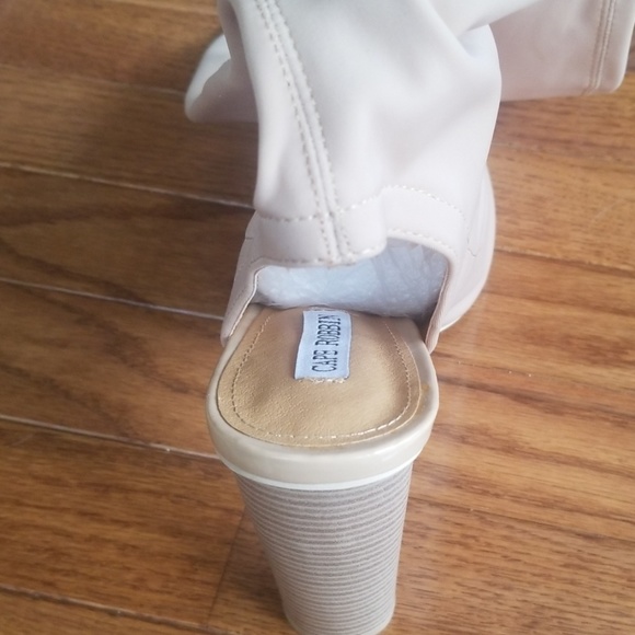 Cape Robbin Nude Boots  NWT - Picture 5 of 7